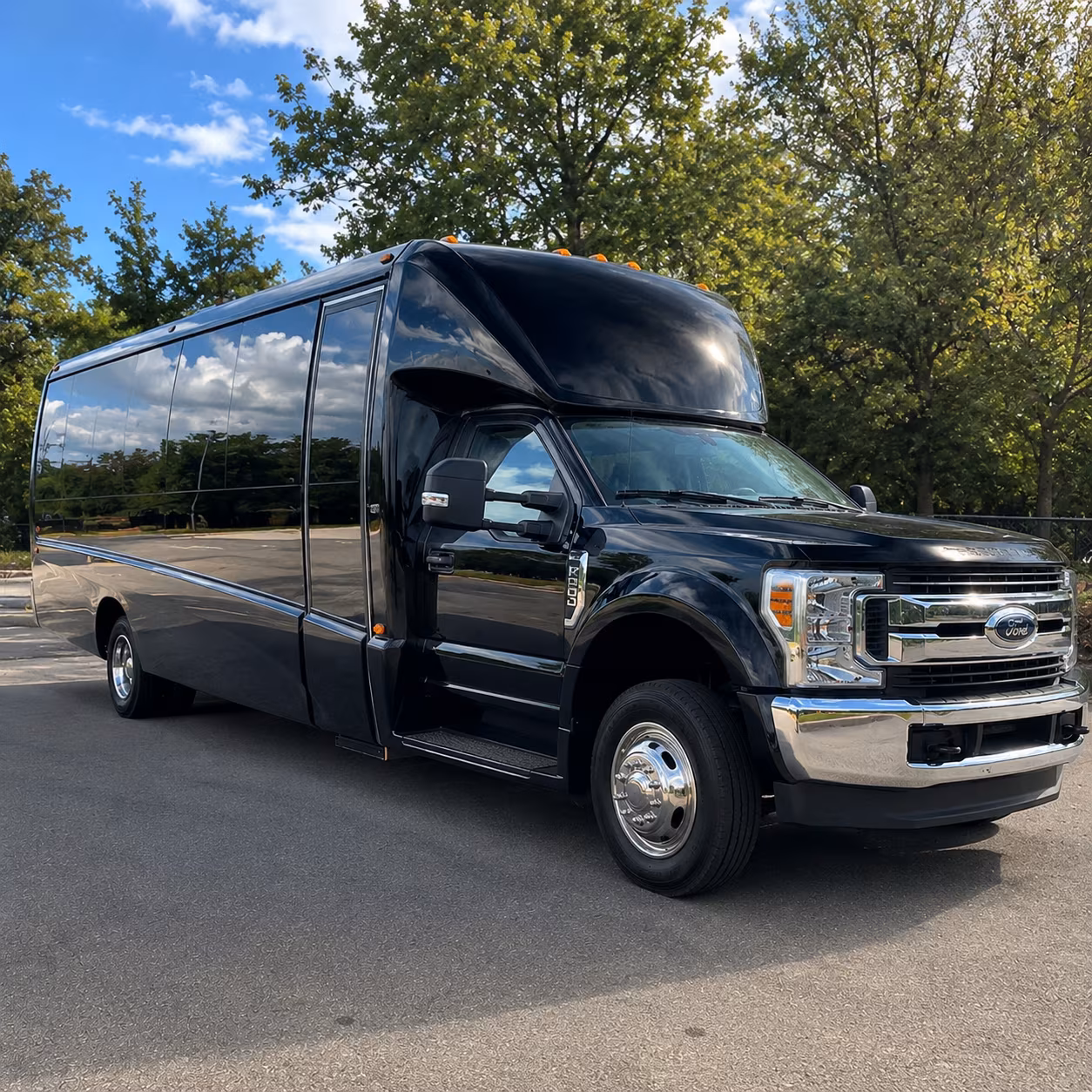 airport transfer buses for wedding guests flying into msy