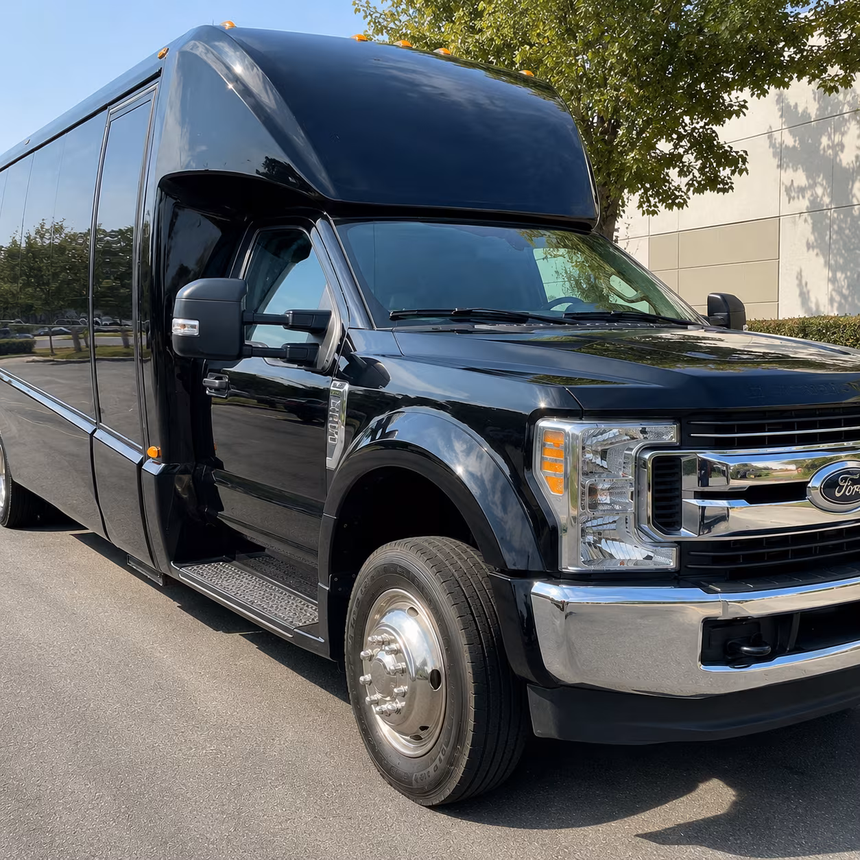 charter buses for kenner wedding ceremony and reception transfers