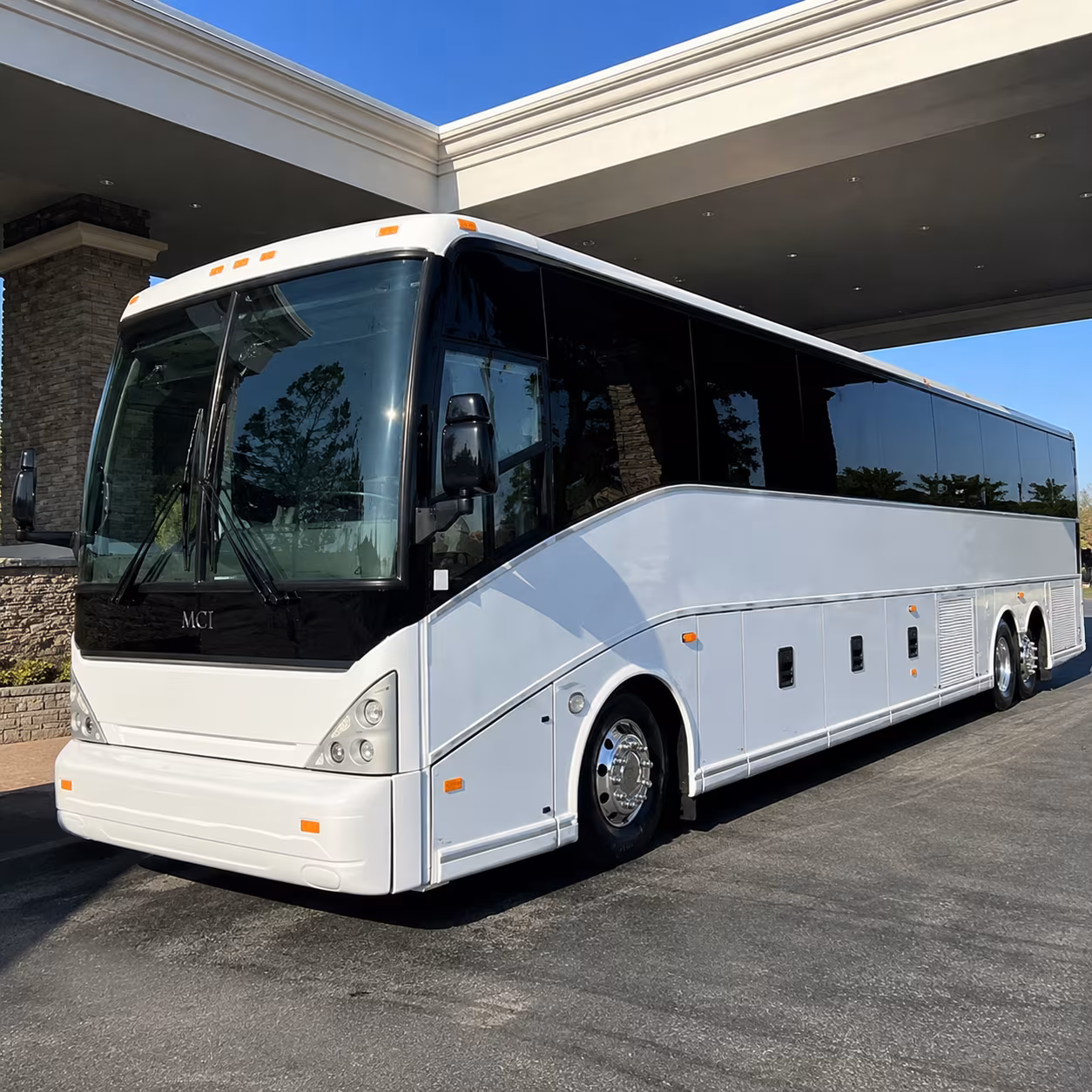 find the perfect transportation for your next airport transfer 3