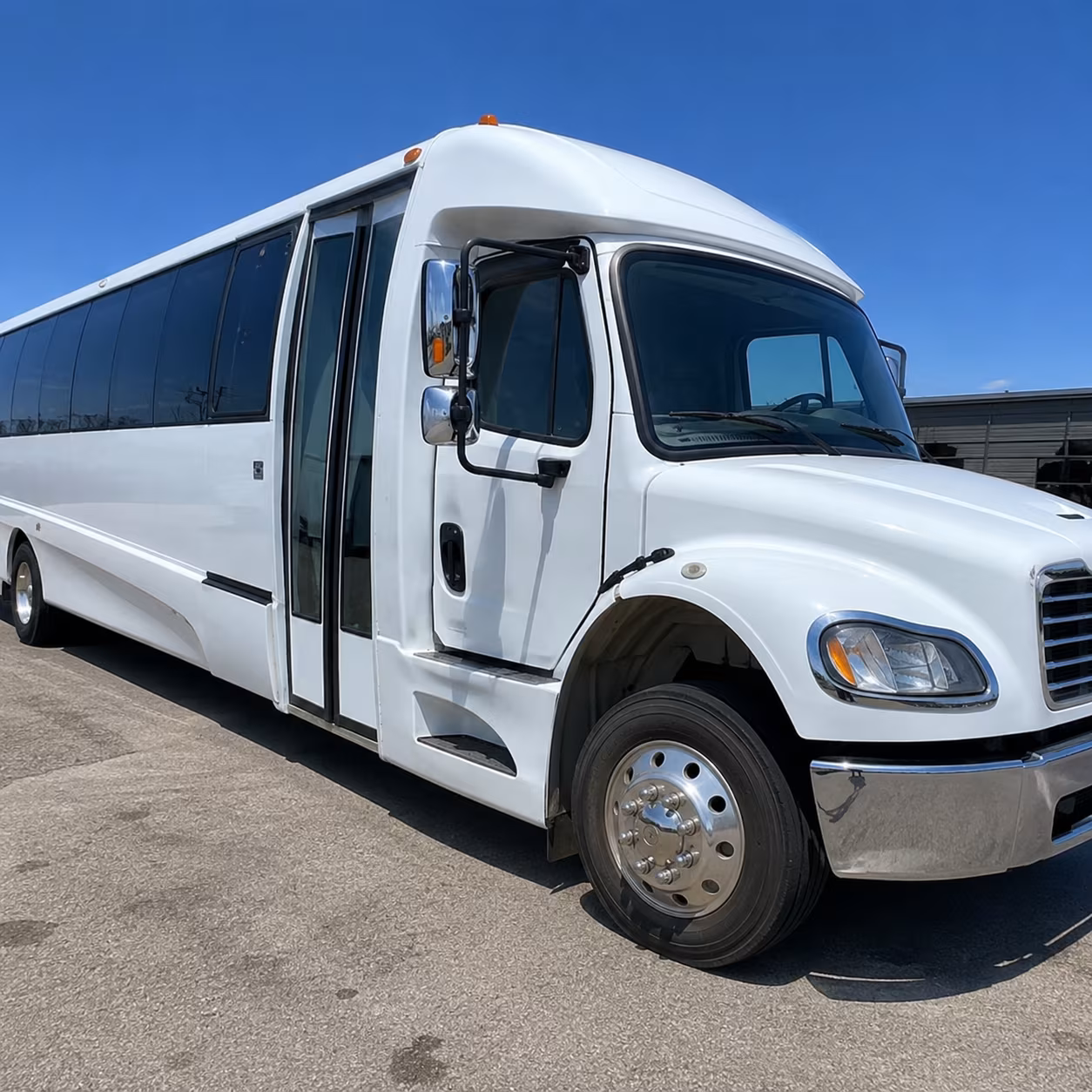 find the perfect transportation for your next prom 3