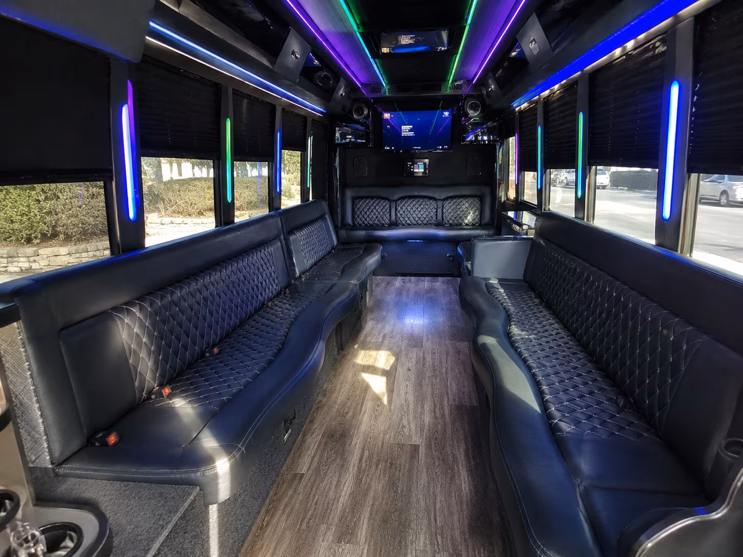 kenner 15 passenger party bus interior