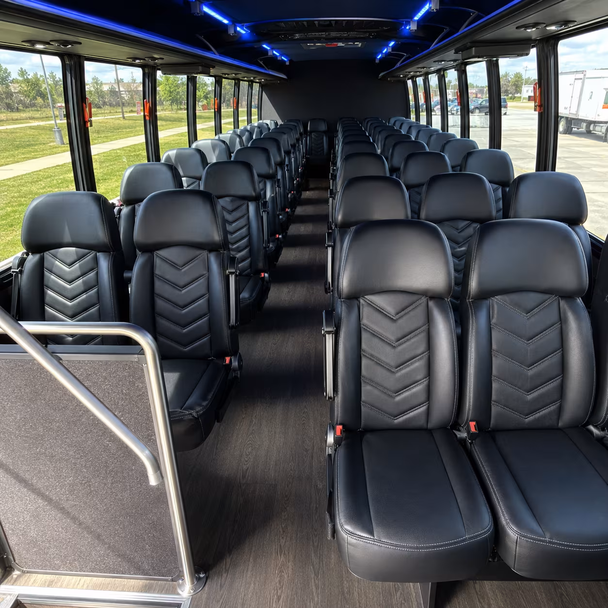kenner airport transportation onboard seating