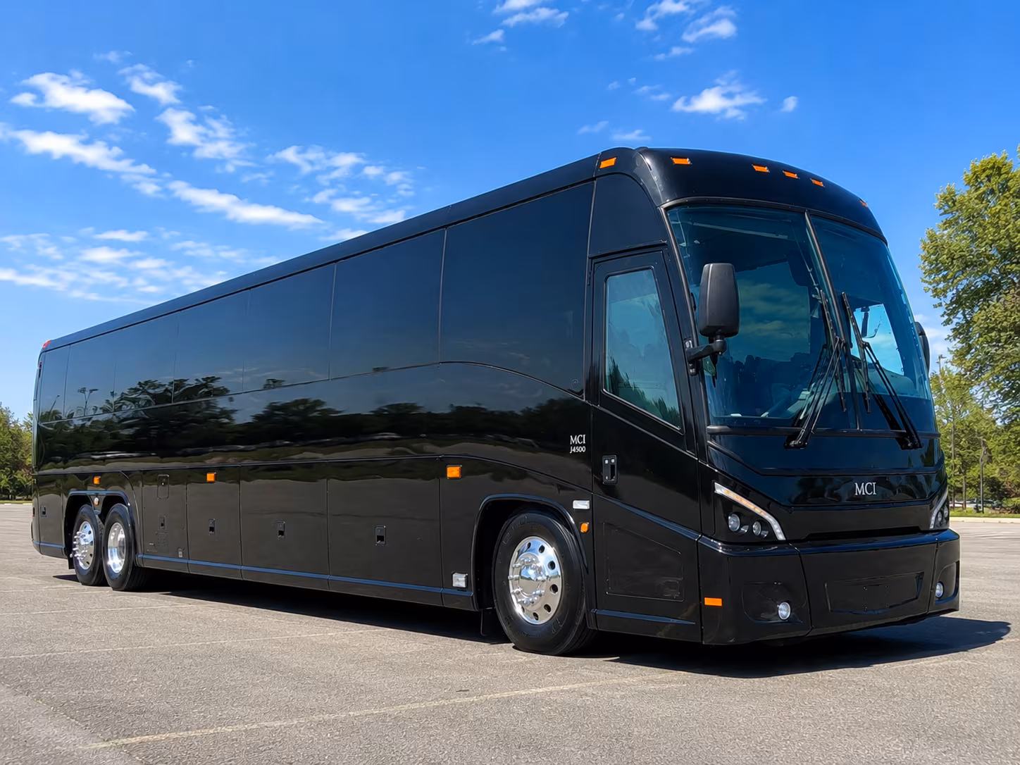 kenner long distance bus rentals for sports teams and fan groups