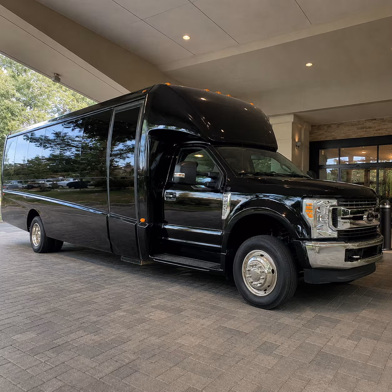 minibuses for kenner rehearsal dinners and wedding weekend events