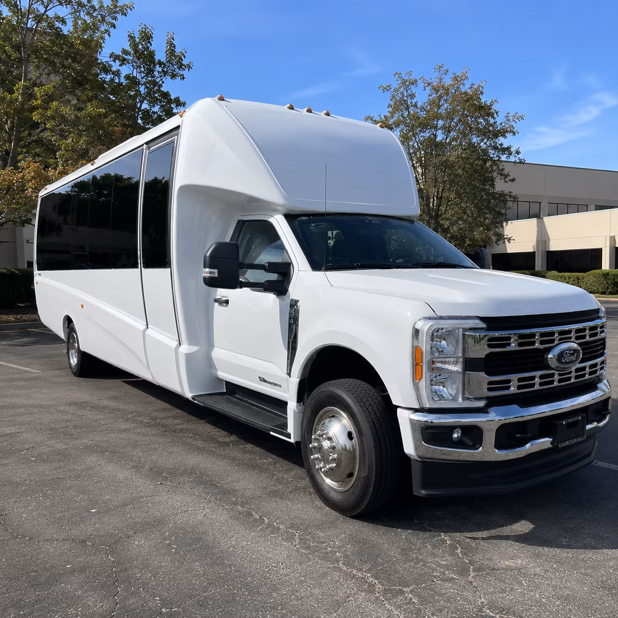 party buses for bachelor and bachelorette events in kenner