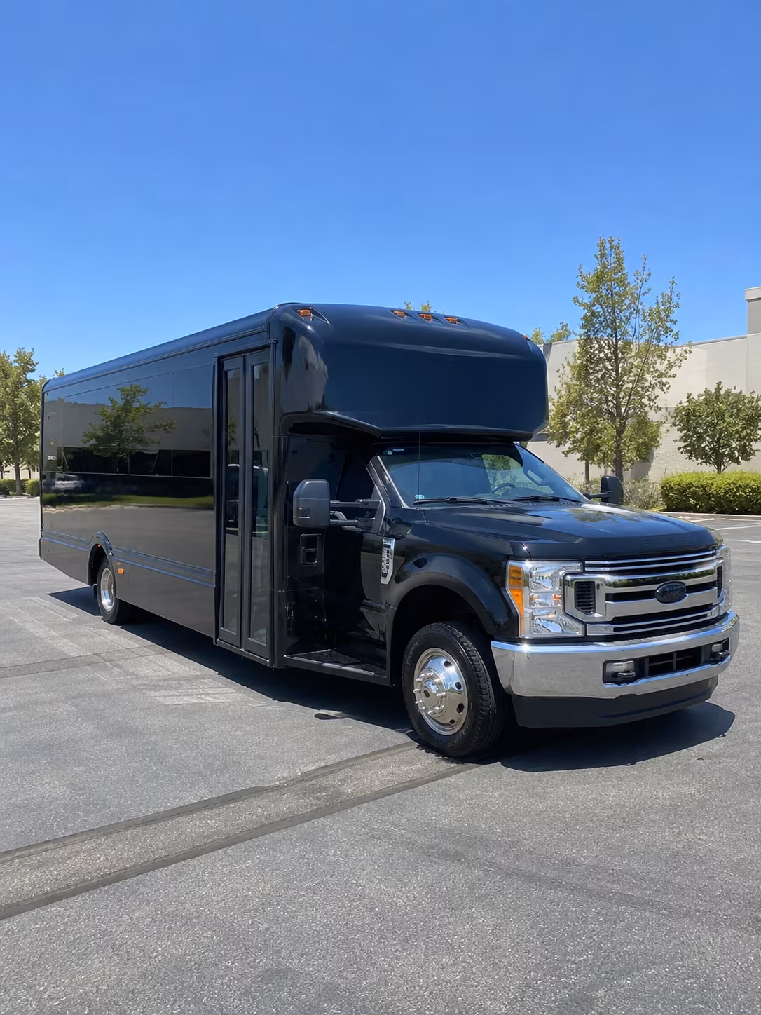 party buses for kenner bachelor and bachelorette celebrations