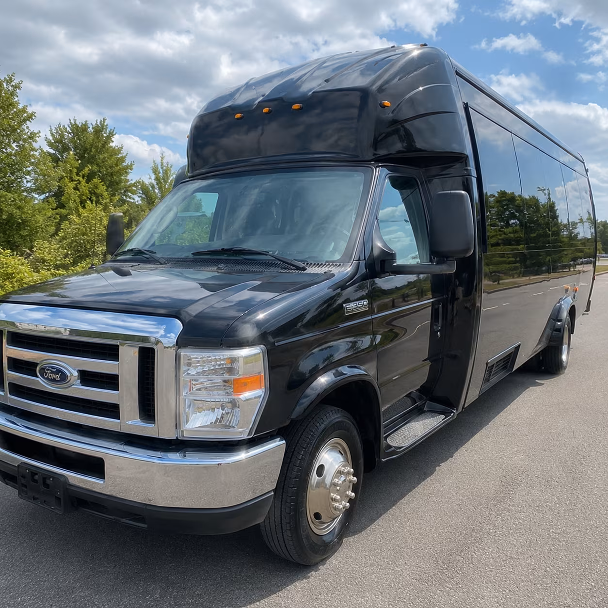 party buses to jazz fest voodoo fest and new orleans music festival weekends