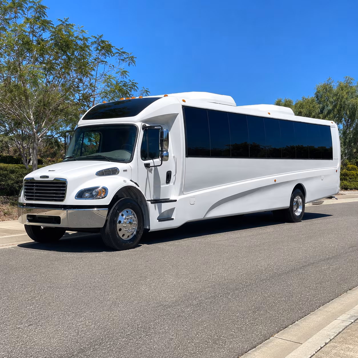 shuttle buses to tipitina s the saenger theatre and mid city music venues